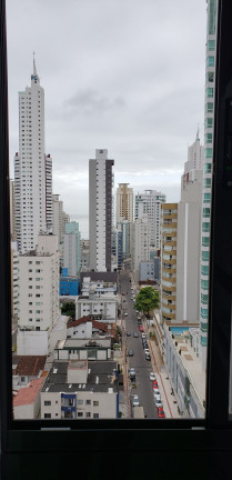 Imagem Apartamento com 3 Quartos à Venda, 130 m² em Centro - Balneário Camboriú Imagem Apartamento com 3 Quartos à Venda, 130 m² em Centro - Balneário Camboriú