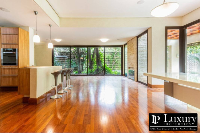 Imagem Casa com 4 Quartos à Venda, 1.019 m² em Alto De Pinheiros - São Paulo