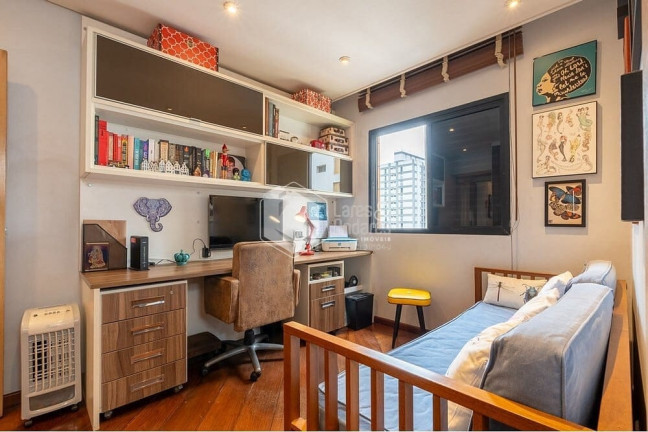 Imagem Apartamento com 4 Quartos à Venda, 141 m² em Moema - São Paulo