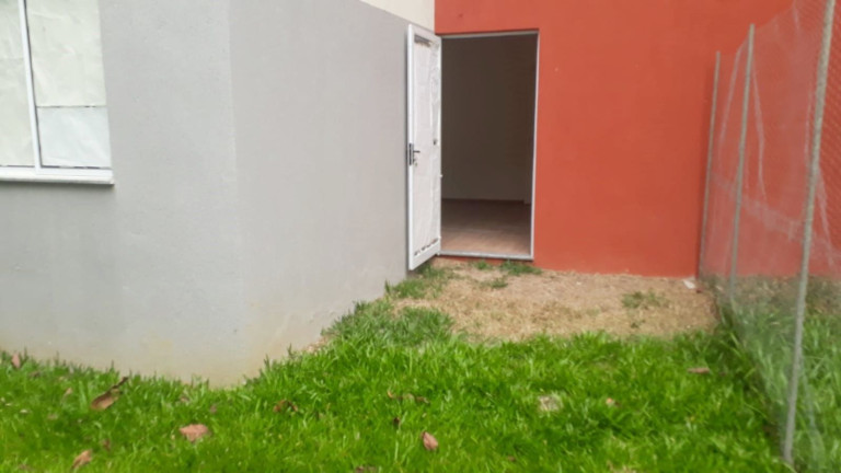 Imagem Imóvel com 2 Quartos à Venda, 45 m² em Cascata Do Imbuí - Teresópolis