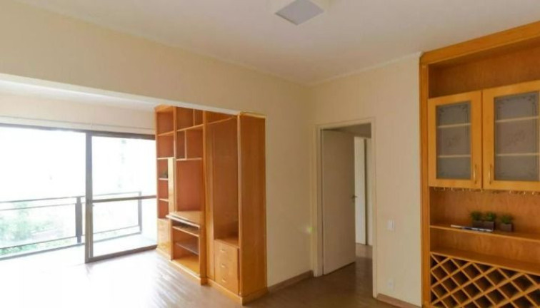 Apartamento com 3 Quartos à Venda, 113 m² em Cambuí - Campinas