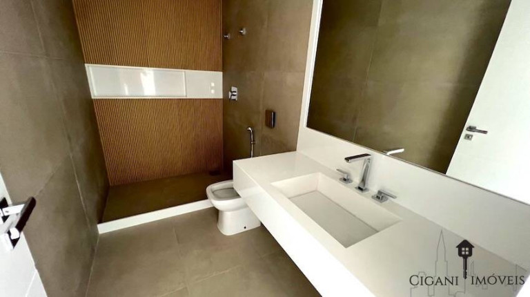 Imagem Casa de Condomínio com 5 Quartos à Venda, 1.200 m² em Barra Da Tijuca - Rio De Janeiro Imagem Casa de Condomínio com 5 Quartos à Venda, 1.200 m² em Barra Da Tijuca - Rio De Janeiro