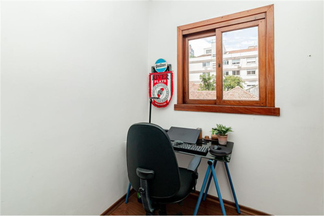 Imagem Apartamento com 2 Quartos à Venda, 116 m² em Moinhos De Vento - Porto Alegre