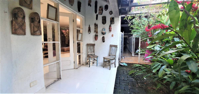Imagem Casa com 4 Quartos à Venda, 400 m² em Jardim Santa Helena - São Paulo Imagem Casa com 4 Quartos à Venda, 400 m² em Jardim Santa Helena - São Paulo