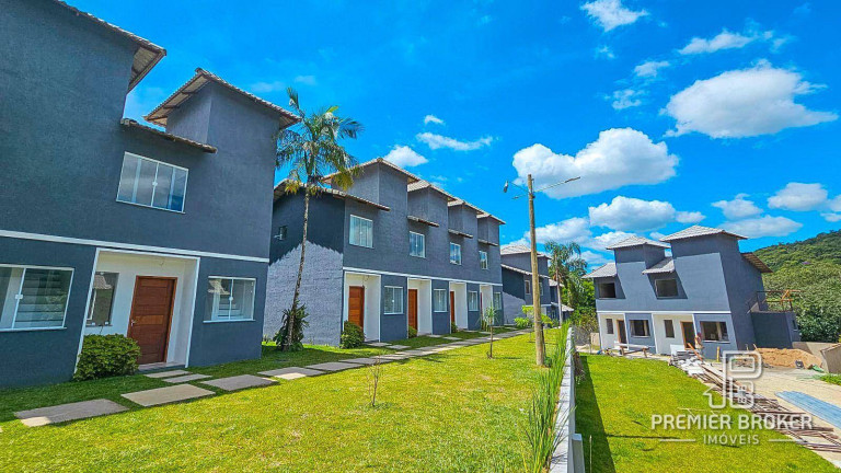Imagem Casa com 2 Quartos à Venda, 54 m² em Cascata Do Imbuí - Teresópolis