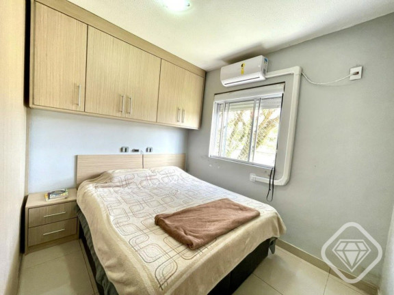 Imagem Apartamento com 2 Quartos à Venda,  em Vila Nova - Porto Alegre