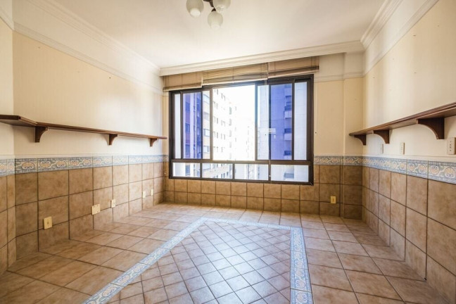 Imagem Apartamento com 4 Quartos à Venda, 254 m² em Centro - Florianópolis Imagem Apartamento com 4 Quartos à Venda, 254 m² em Centro - Florianópolis