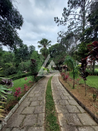 Imagem Casa com 8 Quartos à Venda, 500 m² em Pessegueiros - Teresópolis Imagem Casa com 8 Quartos à Venda, 500 m² em Pessegueiros - Teresópolis