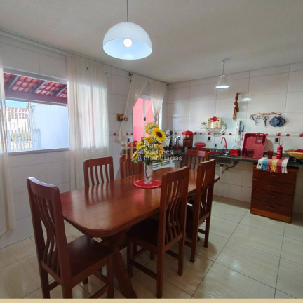 Imagem Casa com 3 Quartos à Venda, 195 m² em Recanto Dos Pássaros - Cuiabá Imagem Casa com 3 Quartos à Venda, 195 m² em Recanto Dos Pássaros - Cuiabá