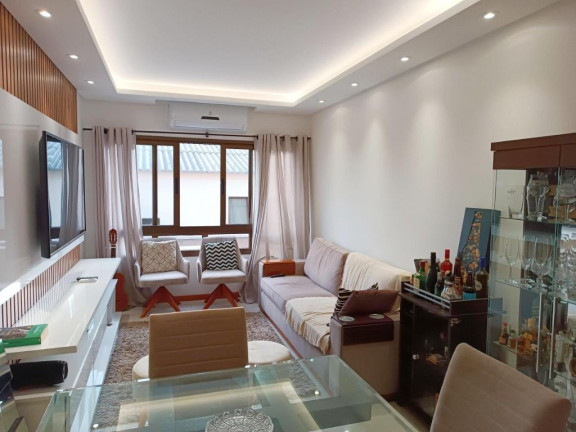Imagem Apartamento com 2 Quartos à Venda, 71 m² em Jardim Botânico - Porto Alegre