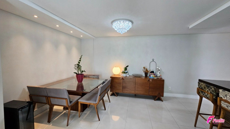 Apartamento com 3 Quartos à Venda, 132 m² em Balneário - Florianópolis
