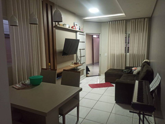 Imagem Casa com 2 Quartos à Venda, 180 m² em Jardim Petrópolis - Arapongas Imagem Casa com 2 Quartos à Venda, 180 m² em Jardim Petrópolis - Arapongas