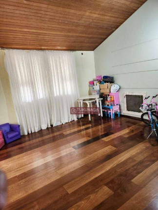 Imagem Casa com 4 Quartos à Venda, 255 m² em Arujazinho Iii - Arujá
