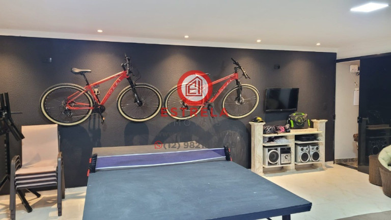 Imagem Casa com 3 Quartos à Venda, 230 m² em Jardim Jacinto - Jacareí Imagem Casa com 3 Quartos à Venda, 230 m² em Jardim Jacinto - Jacareí