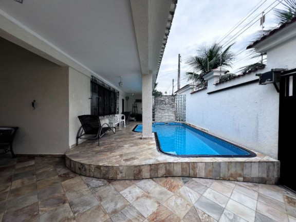 Imagem Casa com 4 Quartos à Venda, 230 m² em Balneario Florida - Praia Grande Imagem Casa com 4 Quartos à Venda, 230 m² em Balneario Florida - Praia Grande