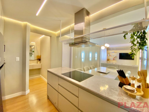 Imagem Apartamento com 2 Quartos à Venda, 83 m² em Centro - Balneário Camboriú