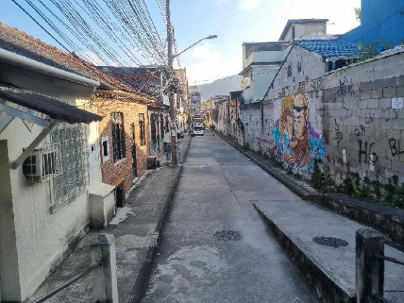 Imagem Casa com 1 Quarto à Venda, 58 m² em Cascadura - Rio De Janeiro Imagem Casa com 1 Quarto à Venda, 58 m² em Cascadura - Rio De Janeiro
