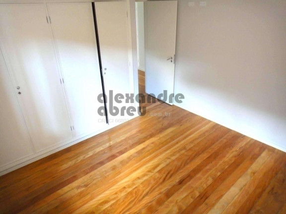 Imagem Casa com 6 Quartos à Venda, 450 m² em Jardim Morumbi - São Paulo Imagem Casa com 6 Quartos à Venda, 450 m² em Jardim Morumbi - São Paulo