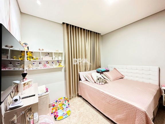 Imagem Casa com 4 Quartos à Venda, 261 m² em Setor Habitacional Arniqueira (águas Claras) - Brasília Imagem Casa com 4 Quartos à Venda, 261 m² em Setor Habitacional Arniqueira (águas Claras) - Brasília