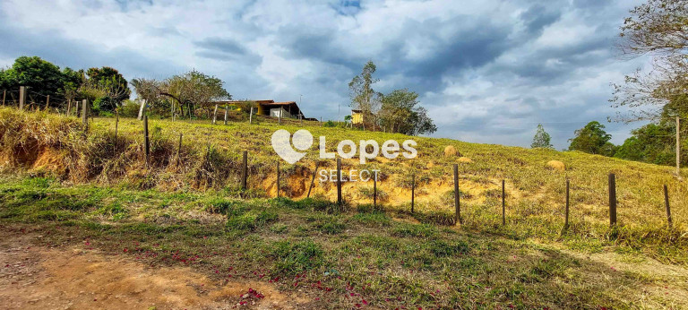 Imagem Imóvel com 1 Quarto à Venda, 46 m² em área Rural De Amparo - Amparo