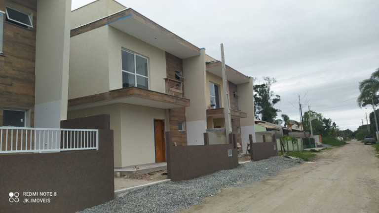Imagem Sobrado com 3 Quartos à Venda, 98 m² em Balneário Cambiju - Itapoá
