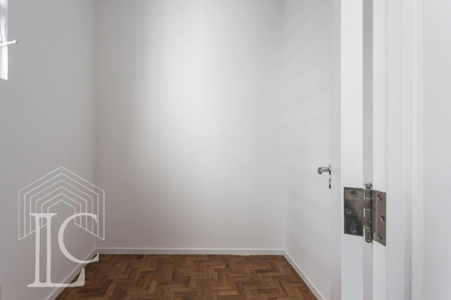 Imagem Apartamento com 3 Quartos à Venda, 209 m² em Jardim Paulista - São Paulo