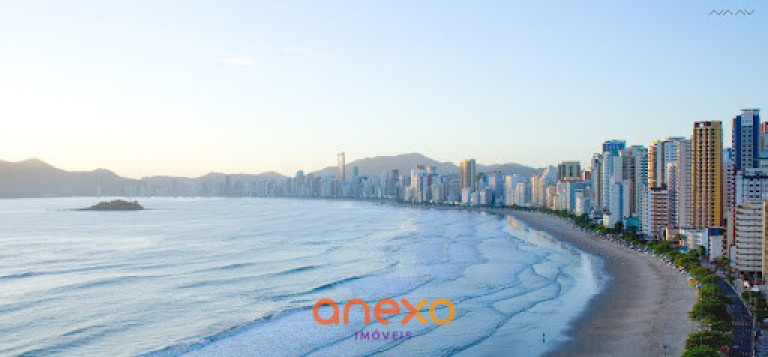 Imagem Imóvel com 4 Quartos à Venda, 342 m² em Centro - Balneário Camboriú Imagem Imóvel com 4 Quartos à Venda, 342 m² em Centro - Balneário Camboriú
