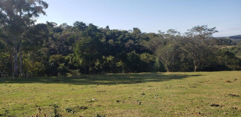 Imagem Chácara com 2 Quartos à Venda, 118 m² em Zona Rural - Angatuba