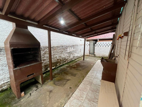 Imagem Casa com 3 Quartos à Venda, 90 m² em Barra Do Sai - Itapoá
