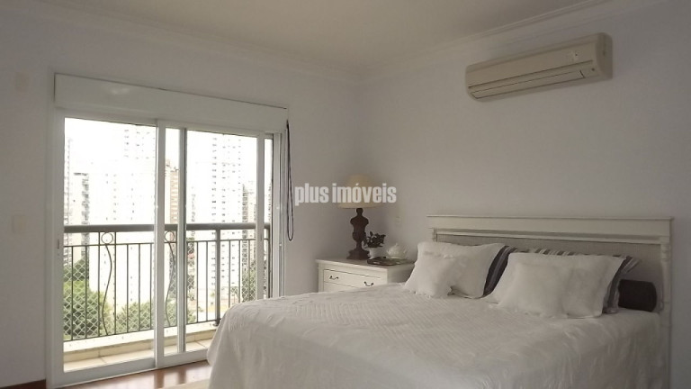 Imagem Apartamento com 4 Quartos para Alugar, 226 m² em Vila Nova Conceição - São Paulo