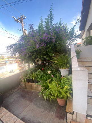 Imagem Casa com 3 Quartos à Venda, 285 m² em Jardim Do Estádio - Santo André