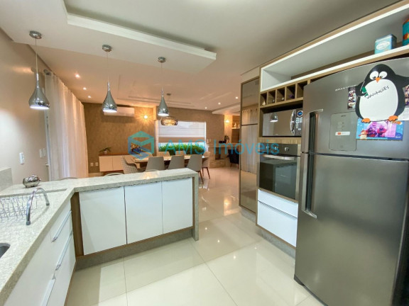 Imagem Casa com 3 Quartos à Venda, 263 m² em Estancia Velha - Canoas