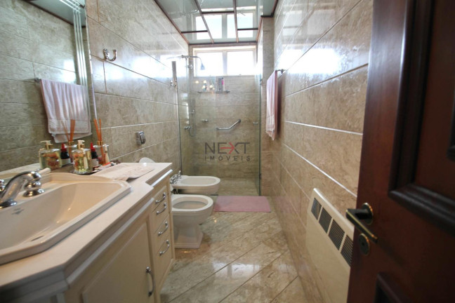 Imagem Apartamento com 4 Quartos à Venda, 250 m² em Bigorrilho - Curitiba