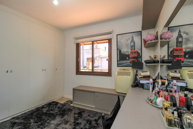 Imagem Casa com 2 Quartos à Venda, 82 m² em Hípica - Porto Alegre