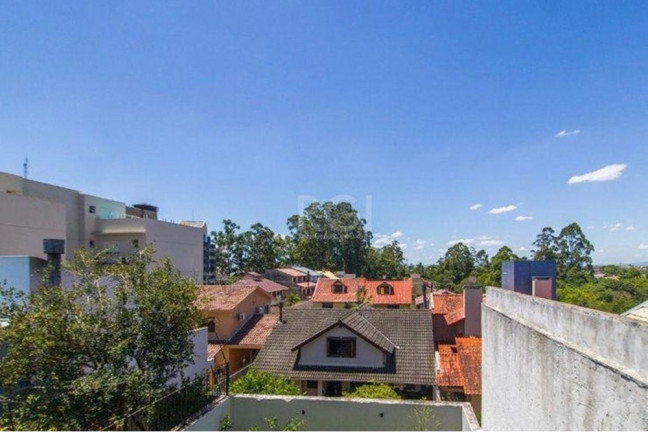 Imagem Casa com 4 Quartos à Venda, 297 m² em Jardim Itu - Porto Alegre
