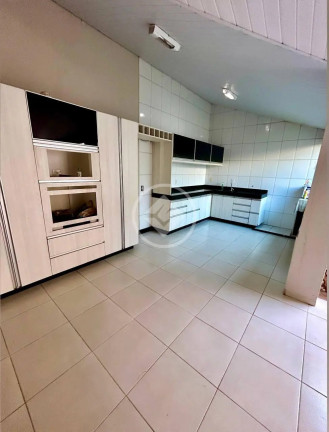 Imagem Casa com 3 Quartos à Venda, 190 m² em Residencial Flamingo - Goiânia Imagem Casa com 3 Quartos à Venda, 190 m² em Residencial Flamingo - Goiânia