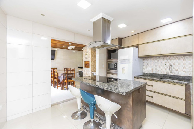 Sobrado com 3 Quartos à Venda, 240 m² em Jardim Lorenza /lamenha Grande - Almirante Tamandaré