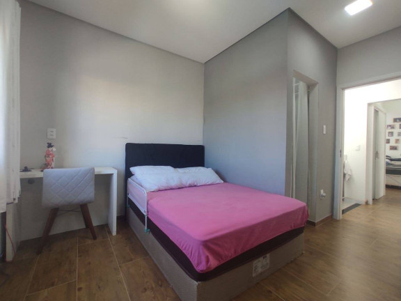 Imagem Casa com 4 Quartos à Venda, em Itacolomi - Balneário Piçarras Imagem Casa com 4 Quartos à Venda, em Itacolomi - Balneário Piçarras