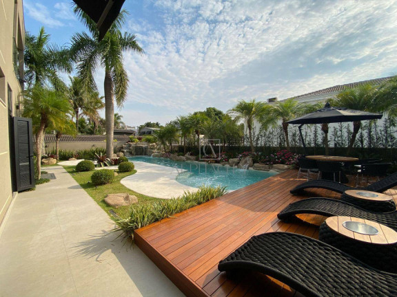 Casa com 5 Quartos à Venda, 1.050 m² em Alphaville - Barueri