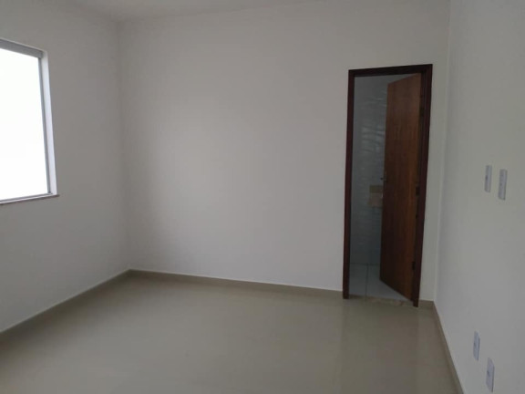 Imagem Casa com 2 Quartos à Venda, 150 m² em Feira De Santana Imagem Casa com 2 Quartos à Venda, 150 m² em Feira De Santana