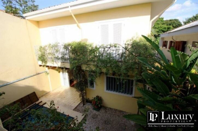 Imagem Casa com 4 Quartos à Venda, em Vila Madalena - São Paulo Imagem Casa com 4 Quartos à Venda, em Vila Madalena - São Paulo