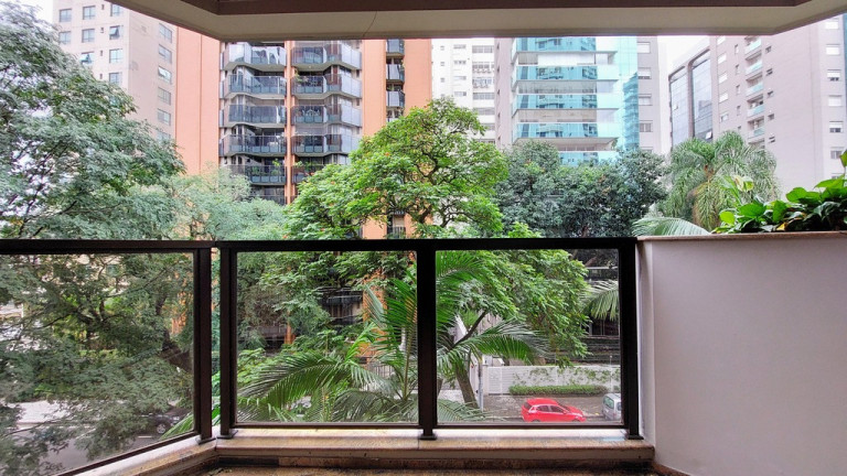 Imagem Imóvel com 4 Quartos à Venda, 246 m² em Itaim Bibi - São Paulo