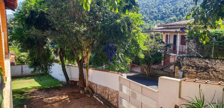 Imagem Casa com 3 Quartos à Venda, 712 m² em Centro - Monte Alegre Do Sul