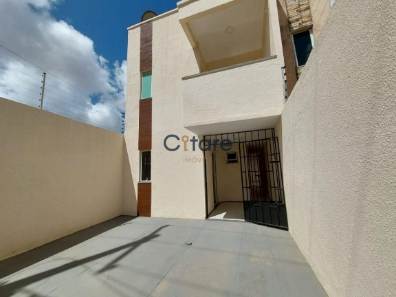 Casa com 3 Quartos à Venda, 495 m² em Barroso - Fortaleza