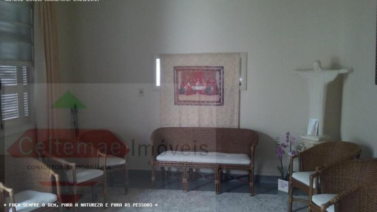 Imagem Casa com 3 Quartos à Venda, 300 m² em Centro - Taubaté Imagem Casa com 3 Quartos à Venda, 300 m² em Centro - Taubaté