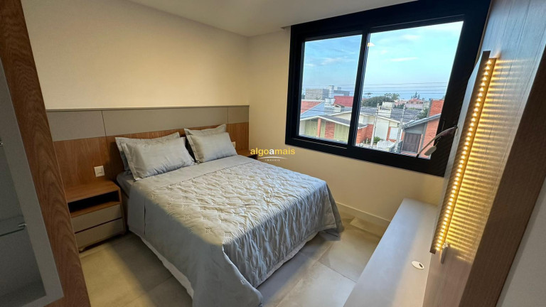 Imóvel com 5 Quartos à Venda, 240 m² em Centro - Xangri-lá