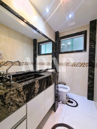 Imagem Casa com 4 Quartos à Venda, 450 m² em Vargem Pequena - Rio De Janeiro Imagem Casa com 4 Quartos à Venda, 450 m² em Vargem Pequena - Rio De Janeiro