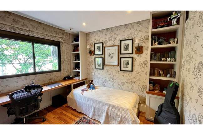 Imagem Apartamento com 3 Quartos à Venda, 240 m² em Campo Belo - São Paulo