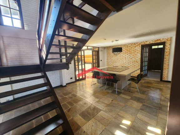 Imagem Casa com 3 Quartos para Alugar, 269 m² em Floresta - Joinville Imagem Casa com 3 Quartos para Alugar, 269 m² em Floresta - Joinville