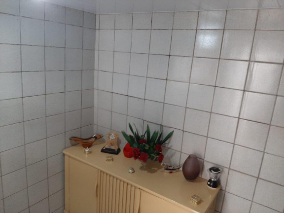 Imagem Casa com 3 Quartos à Venda, 220 m² em Engenho Do Meio - Recife Imagem Casa com 3 Quartos à Venda, 220 m² em Engenho Do Meio - Recife
